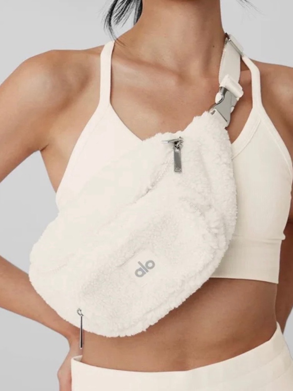 Alo Sherpa Explorer Fanny Pack in Cream